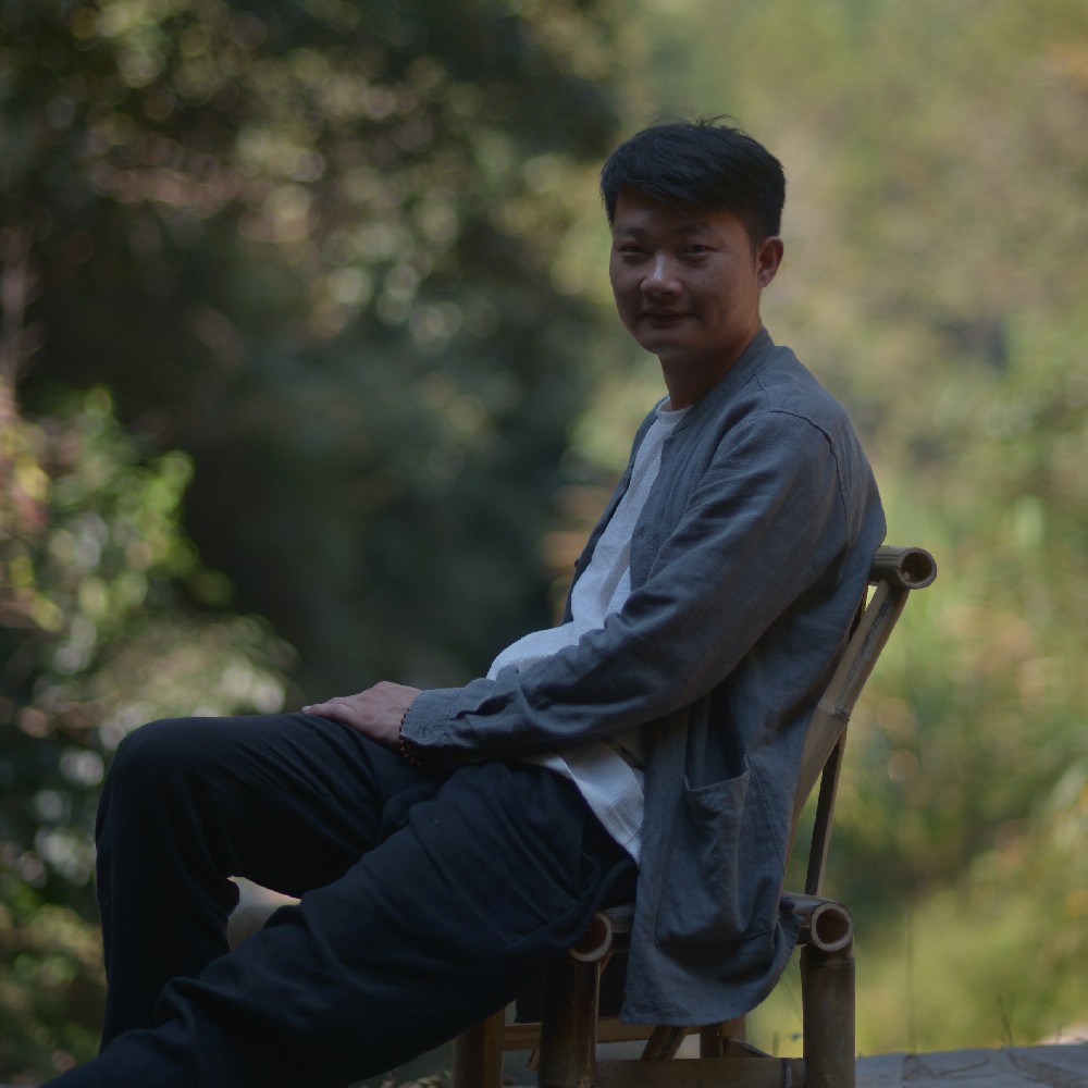 王國濤（國瓷紅葉畫院高級畫師）